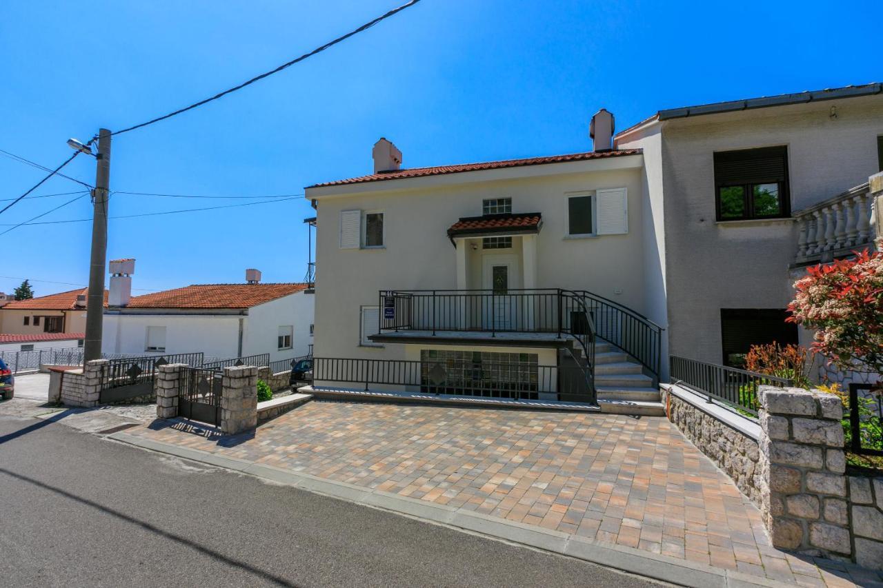 Apartment Mira Crikvenica Exteriör bild